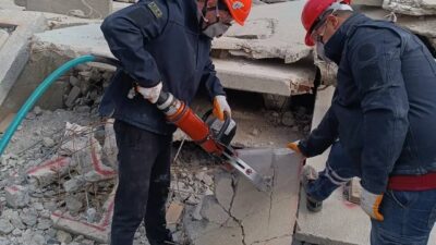Bayraklı Belediyesi arama kurtarma ekipleri, AFAD'ın düzenlediği 5 günlük temel