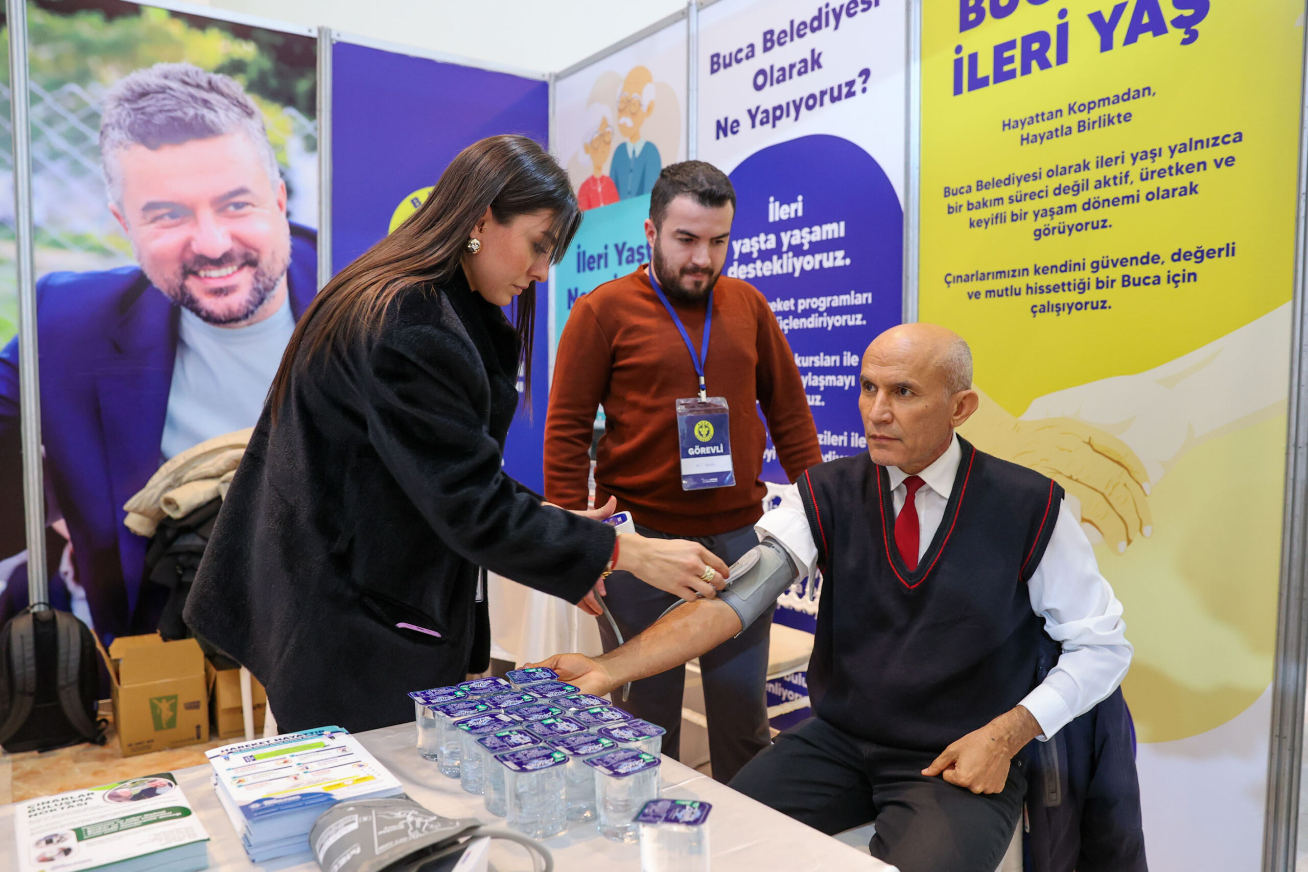 Buca Belediyesi yaşlı dostu projelerini PAL EXPOCARE Fuarı'nda tanıttı! Başkan