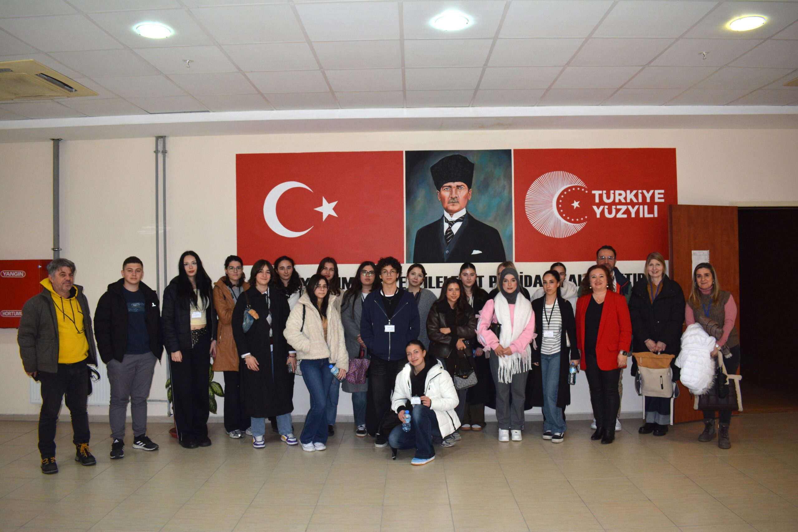 EÜ İletişim'de sahte haber alarmı! Prof. Dr. İlknur Aydoğdu Karaaslan,