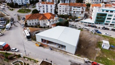 Balçova Belediyesi'nin sosyal dayanışmayı güçlendiren Market in Balçova projesi çok