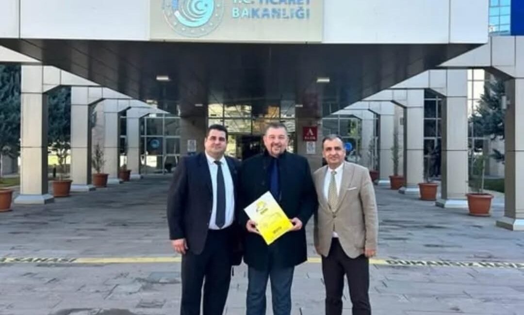 İZOTO Başkanı Ethem Hiçüşenmez Ankara’yı Salladı! İZOTO Başkanı Ethem Hiçüşenmez, oto alım satım harçları için Ticaret