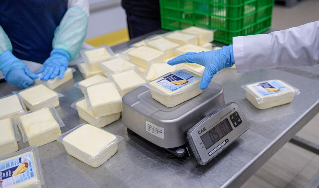 İZMAR’da 500 gramlık kaşar 165 TL İZMAR ucuz kaşar peyniri şoku! 500 gram taze kaşar sadece