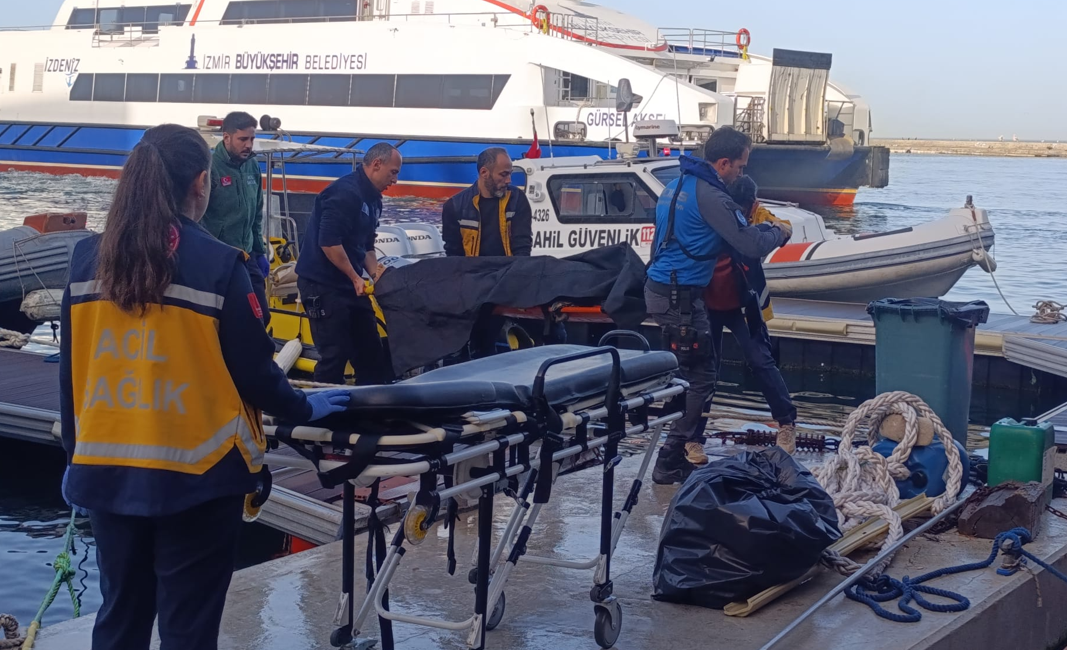 İzmir Körfezi ceset şoku! Fırtına sonrası Konak sahilinde bir kadının