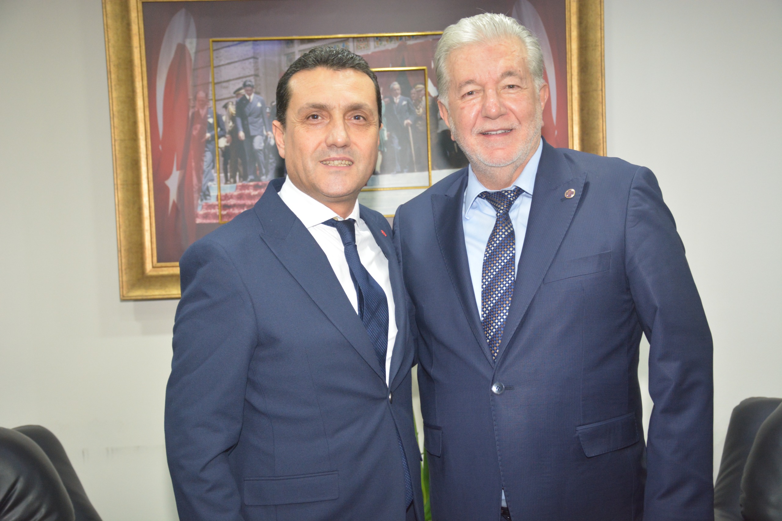 İzmir Mobilyacılar Odası Başkanı Zafer Koç, esnafı tek çatıda toplayacak