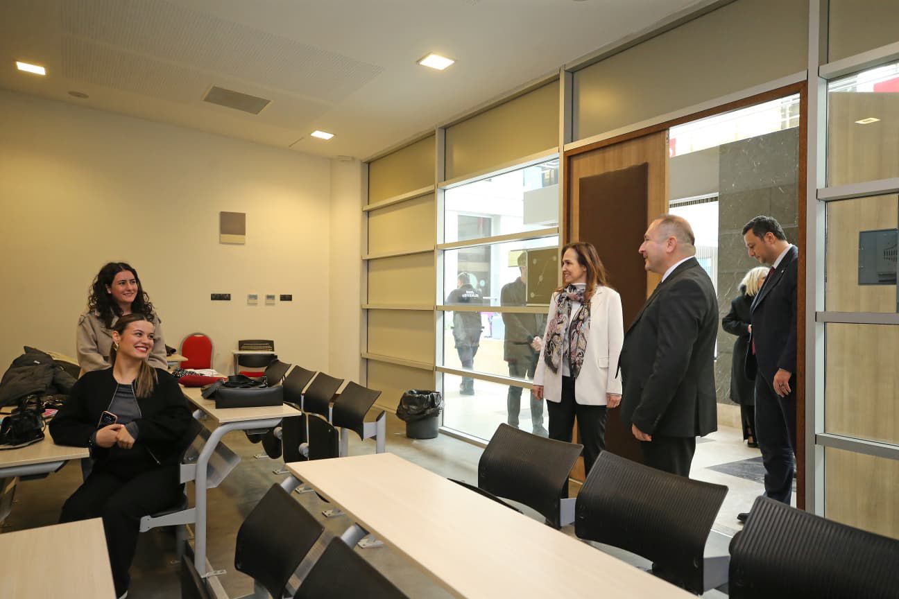 Karşıyaka Belediyesi Ve Bakırçay Üniversitesi arasında Bilim Merkezi devrimi