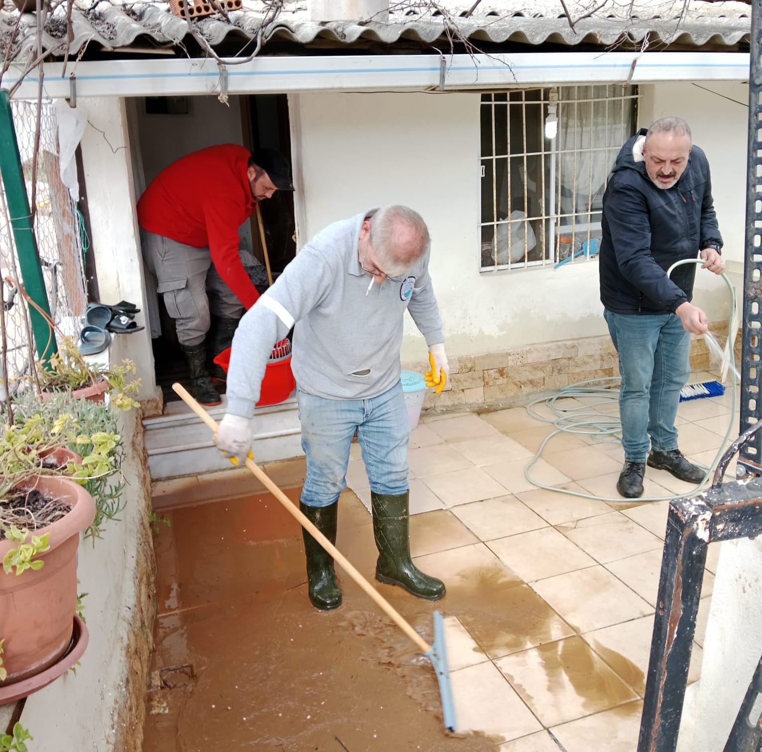 Menderes’te Temizlik Seferberliği