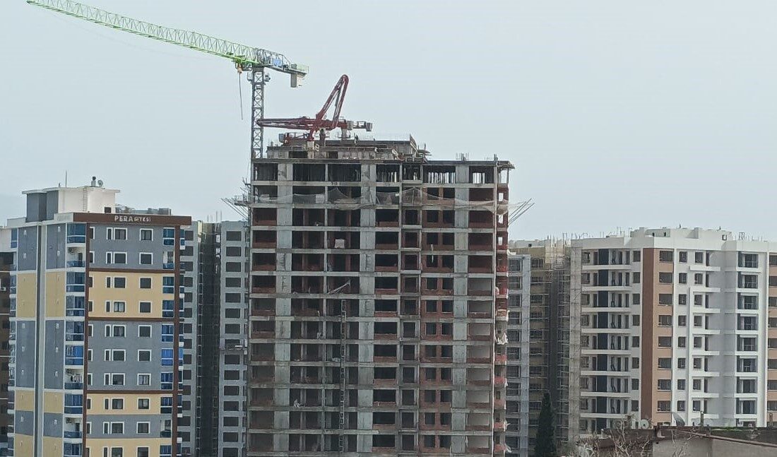 Şantiyede Yoklar, Bordroda Var: İZBETON’a Dev Sigorta Sahteciliği! İZBETON sahte sigorta operasyonu! Örnekköy kentsel dönüşüm projesinde çalışmadığı halde