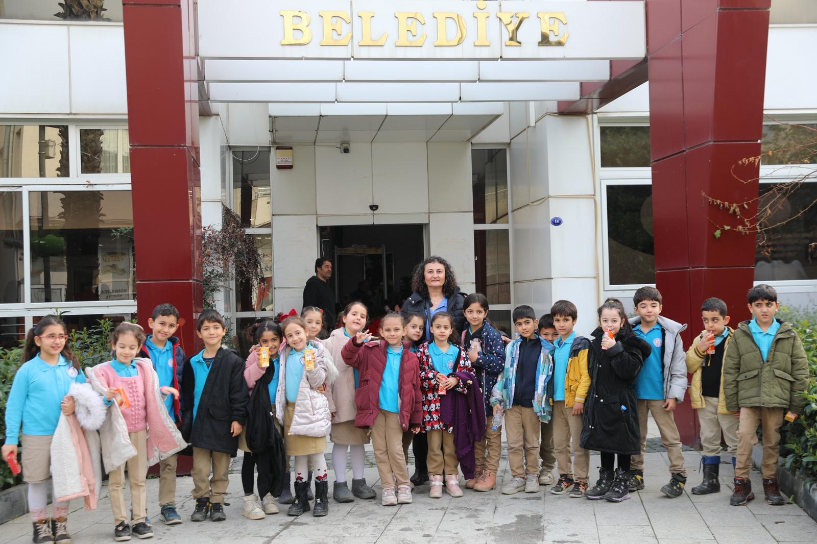 Seferihisar Belediye Başkanı Çocuklarla