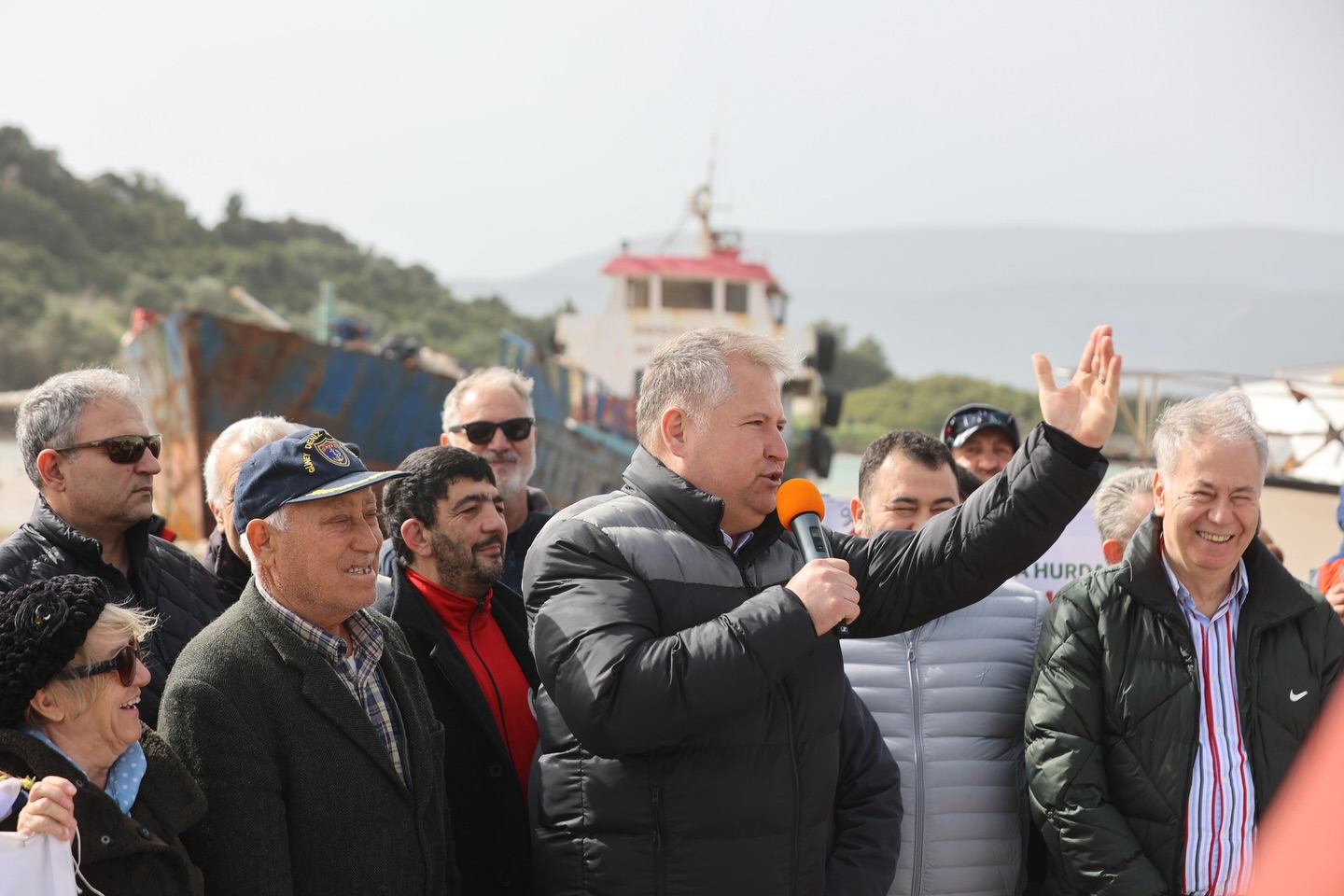 Selçuk Balkan Urla gemi sökümü için meydan okudu! "Parçalattırmayacağız, kirlettirmeyeceğiz"