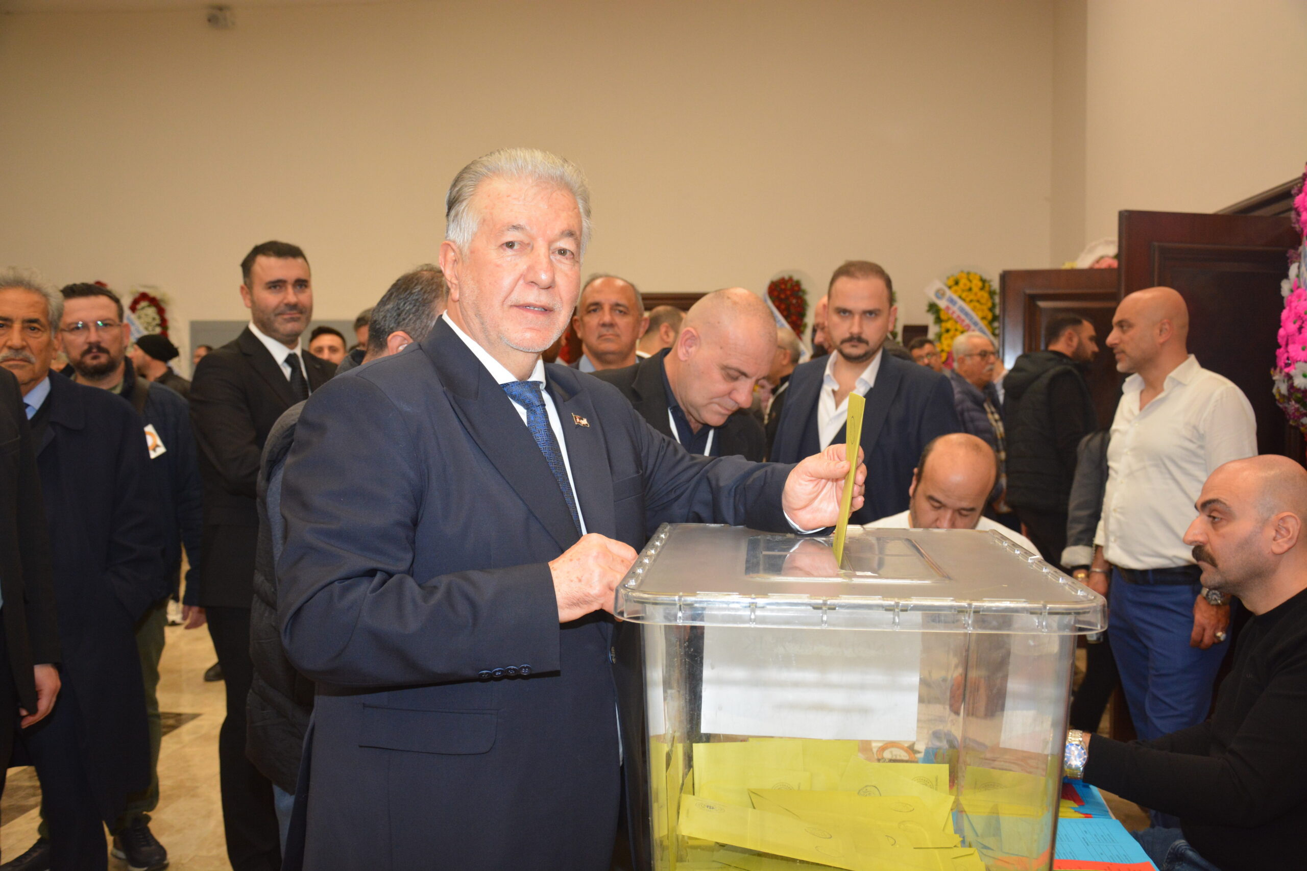 İESOB Başkanı Yalçın Ata oda seçimlerine damga vurdu! Desteklediği adaylar