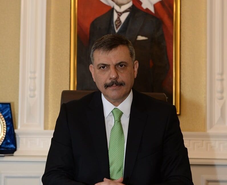 Yeni İçişleri Bakanı Mustafa Çiftçi Kimdir? Kariyeri Şaşırttı! Yeni İçişleri Bakanı Mustafa Çiftçi kimdir? 5 üniversite bitiren, Erzurum