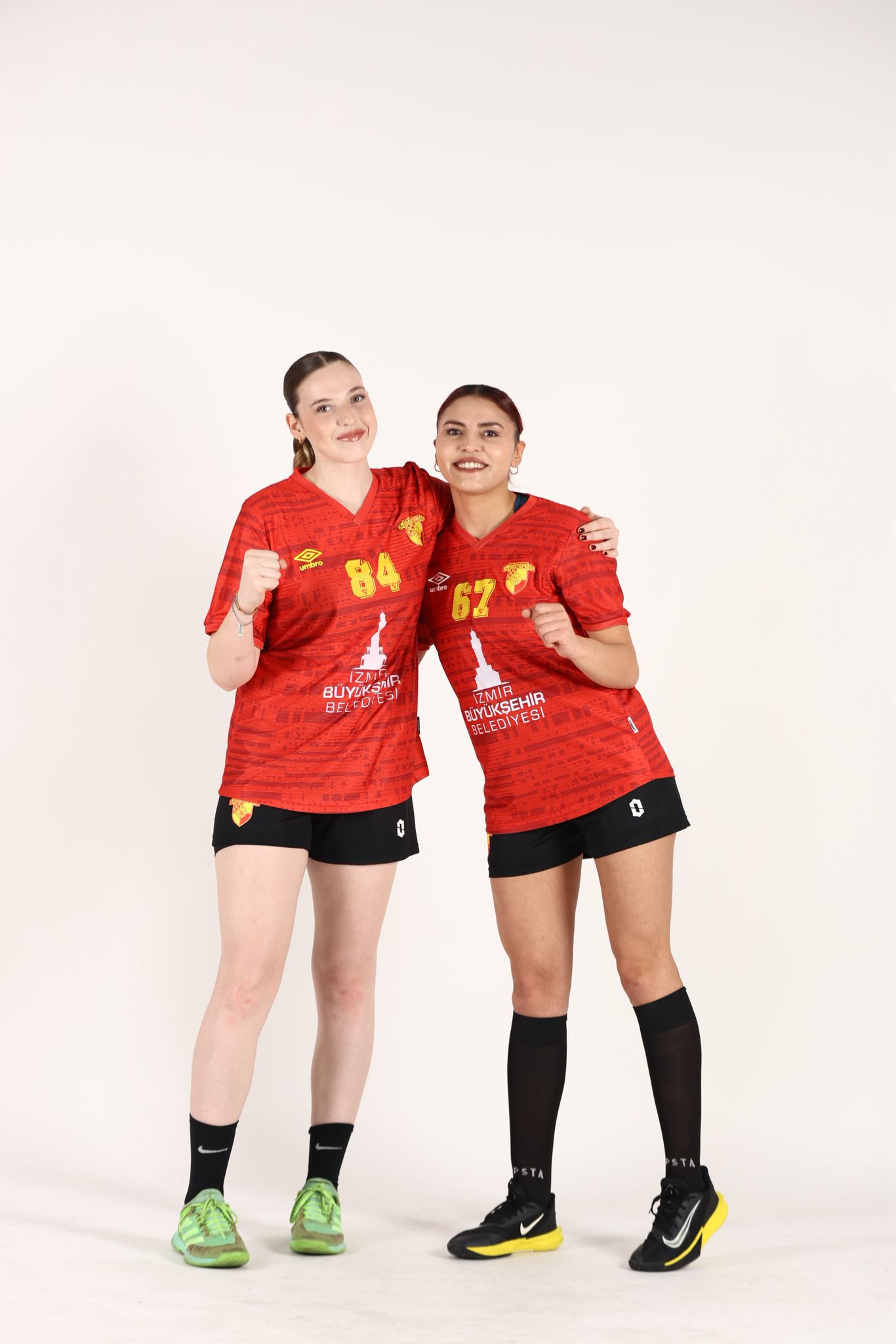 Göztepe Hentbol Takımı’nda şampiyonluk sesleri! Yeni transferler Zehra Eker ve