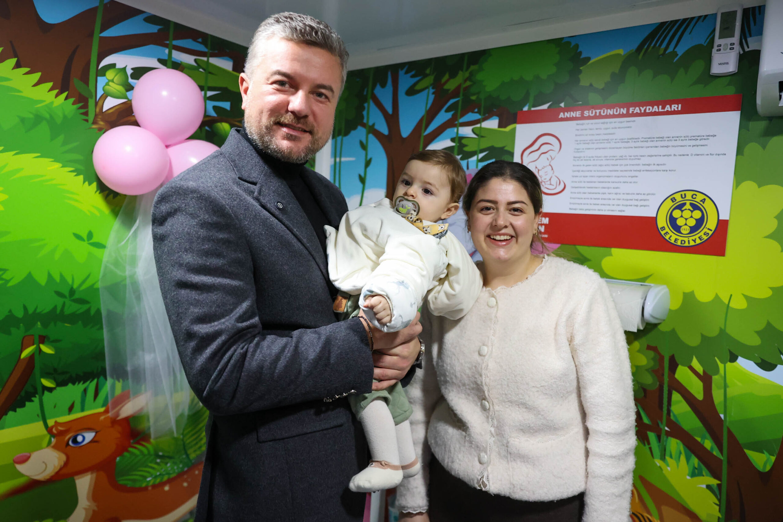 Buca'da annelere müjde! Buca Belediyesi ilk Bebek Bakım ve Emzirme