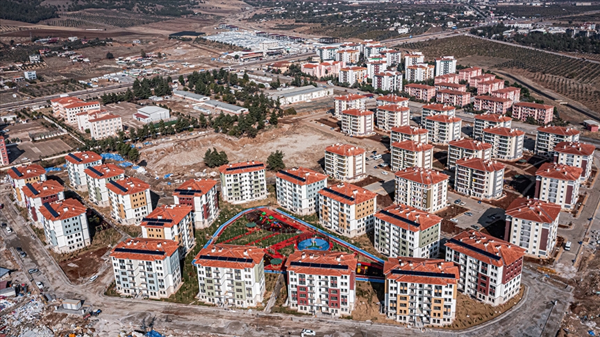 DEPREM BÖLGESİNE 8,7 MİLYAR DOLARLIK DEV DIŞ KAYNAK Deprem bölgesinin inşası için 8,7 milyar dolarlık dış kaynak bulundu.