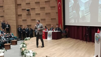 Eyyüp Kadir İnan, İzmir’deki kılık kıyafet saldırısına tepki göstererek temiz