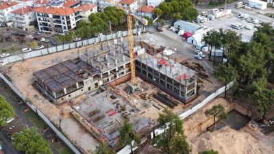 Muğla Büyükşehir, depreme dayanıksız olduğu için yıkılan Menteşe'deki huzurevini modern