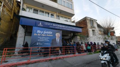 İzmir Büyükşehir Belediyesi, her gün 15 bin ihtiyaç sahibine ücretsiz