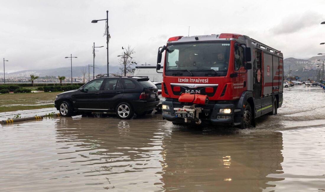 İzmir'de alçak basınçla deniz 85 cm yükseldi; uzmanlar taşmanın fiziksel