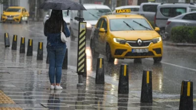 İzmir'de 18 Şubat Çarşamba sabahına kadar sürecek şiddetli yağış ve