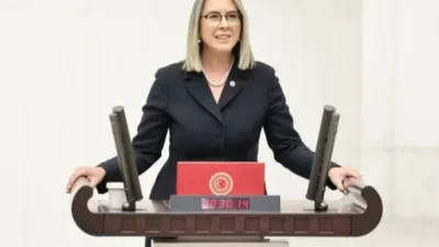 AK Partili Çankırı'dan Özgür Özel'e İzmir yolları cevabı: "İzmir'in yolları