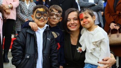 Karabağlar Belediyesi, 4. Çocuk Oyun Akademisi'ni Günaltay'da açtı; 60 çocuğa