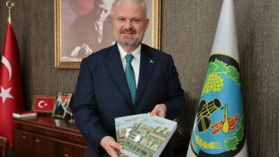 Menemen’in 8 bin yıllık geçmişi, 38 akademisyenin katkısıyla hazırlanan iki
