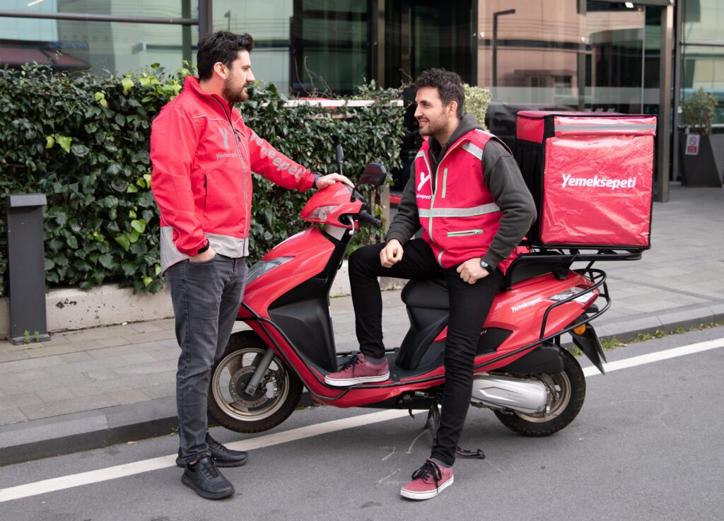 100 binden fazla motokuryenin BAĞ-KUR primleri, artık ücretlerinden otomatik olarak