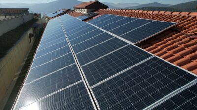 Muğla Büyükşehir Belediyesi, güneş enerjisi yatırımlarıyla hem tasarruf sağlıyor hem