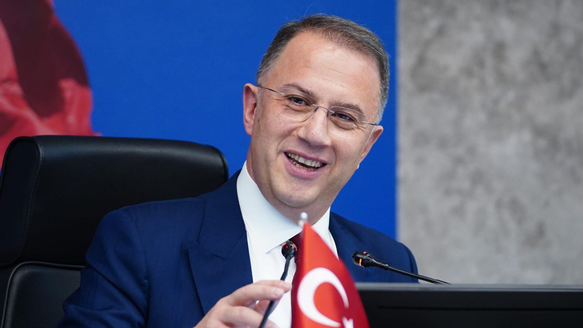 Murat Çalık, İzmir Buca Cezaevi'nden mektup gönderenlere teşekkür etti: "Mesajlarınız