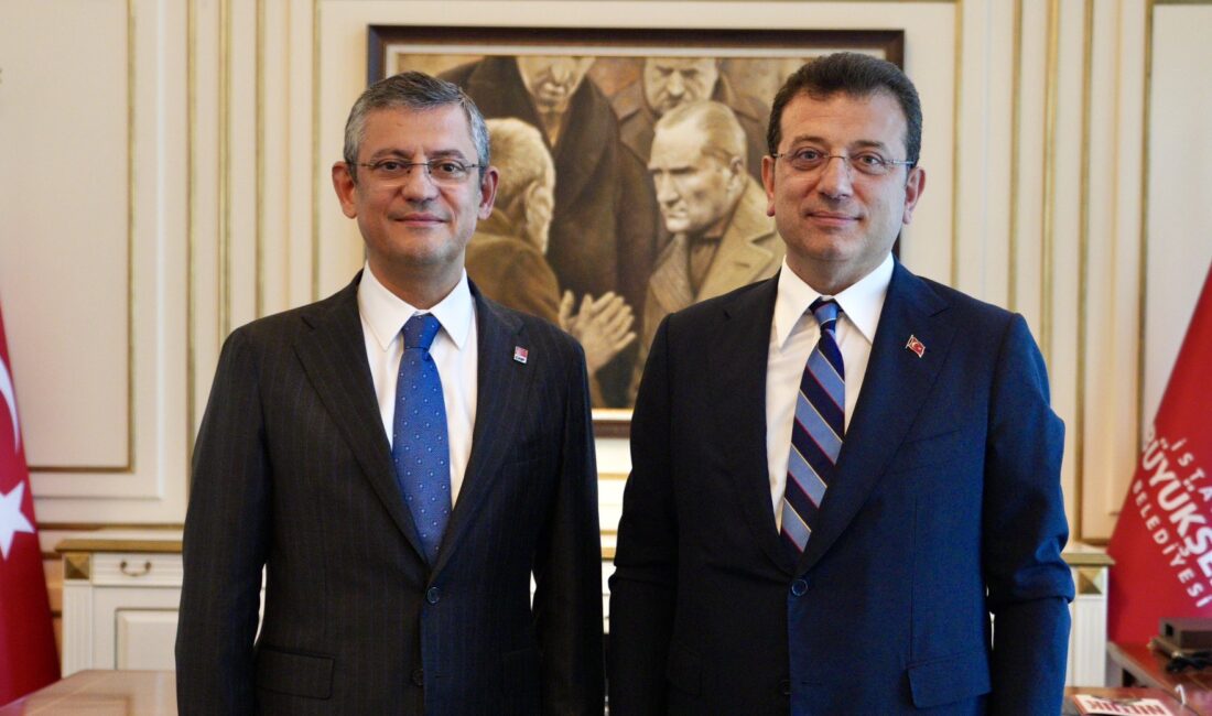 ÖZGÜR ÖZEL’DEN EKREM İMAMOĞLU’NA ZİYARET: CHP MİTİNGİ BU AKŞAM BAKIRKÖY’DE Özgür Özel, cumhurbaşkanı adayı Ekrem İmamoğlu'nu ziyaretin ardından Bakırköy'deki dev
