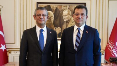 Özgür Özel, cumhurbaşkanı adayı Ekrem İmamoğlu'nu ziyaretin ardından Bakırköy'deki dev