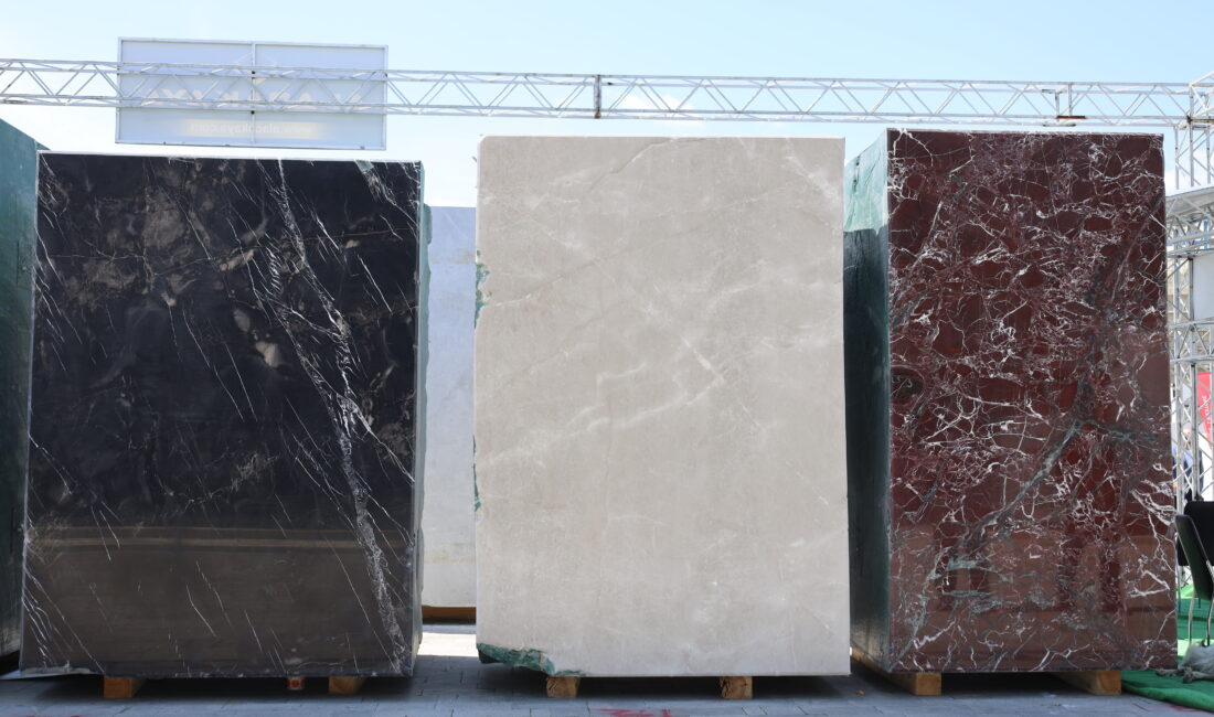 Türk Doğal Taşları Londra’nın Prestijli Binalarını Süsleyecek Türk doğal taşları Londra Surface Design Show'da tanıtılıyor; EgeBİM ile