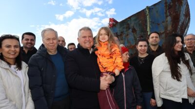 Başkan Balkan, Demircili Koyu'ndaki hurda gemi için "Geldikleri gibi giderler"