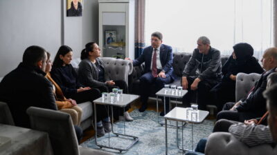 Bakan Yılmaz Tunç, Güngören'de öldürülen Atlas'ın ailesini ziyaret ederek hukuki