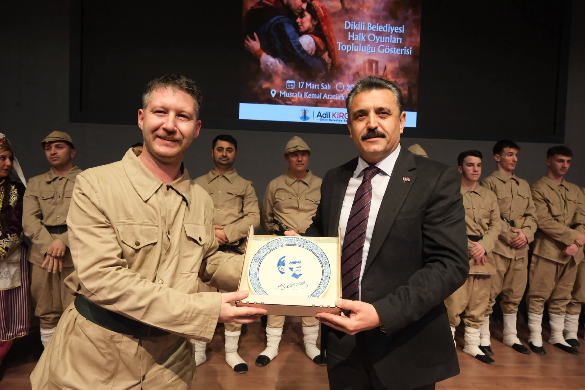 Dikili'de Çanakkale Zaferi'nin 111. yılı "Bir Efe, Bir Sevda, Bir