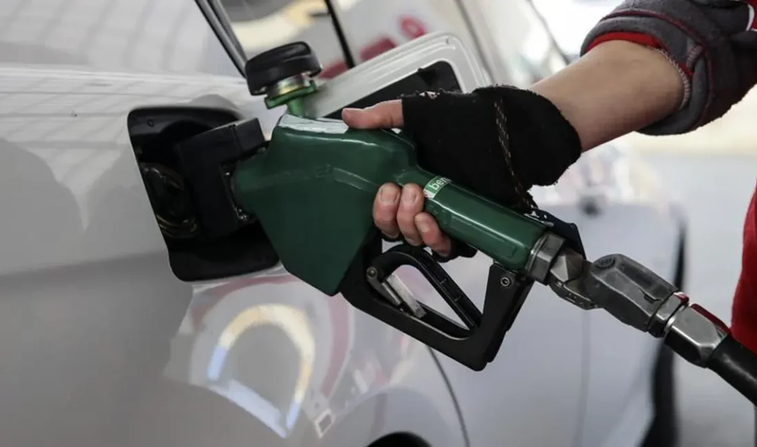 Motorin zammı iptal edildi: Tabeladan o rakam son anda silindi! Son dakika: Motorin zammı iptal! 6.69 TL'lik dev artış tabeladan