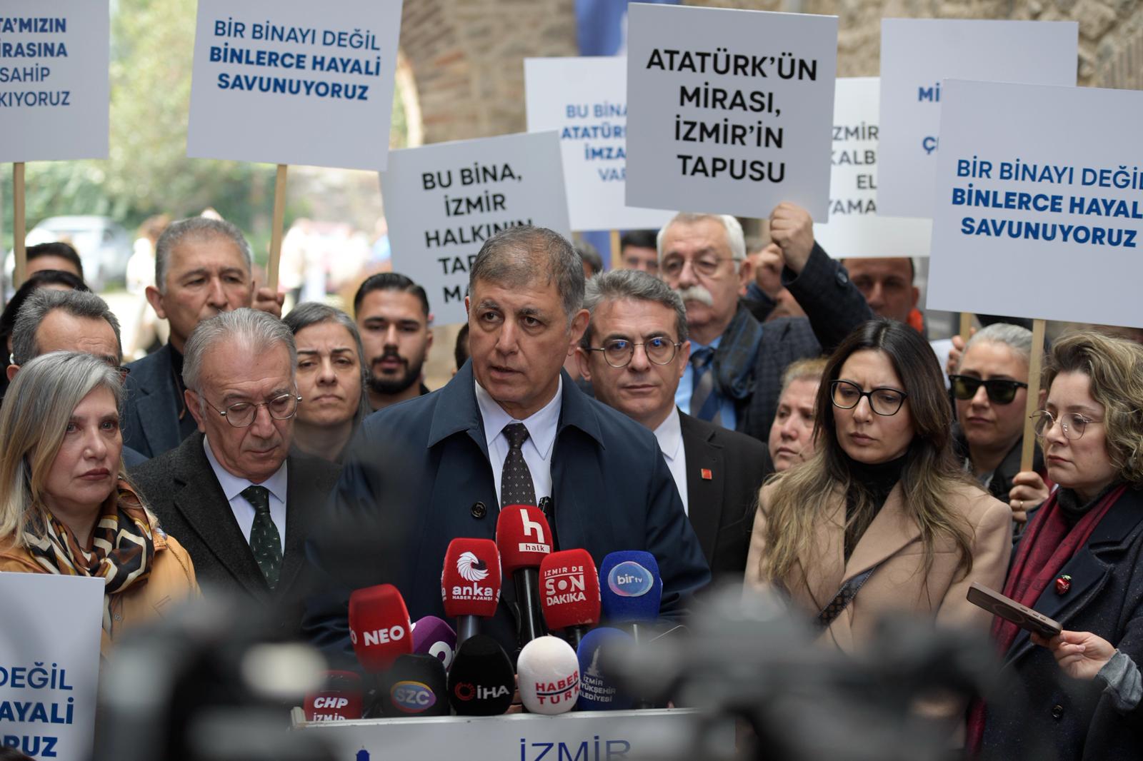Başkan Cemil Tugay'dan Meslek Fabrikası için tarihi nöbet! "Zorla boşaltamazsınız,