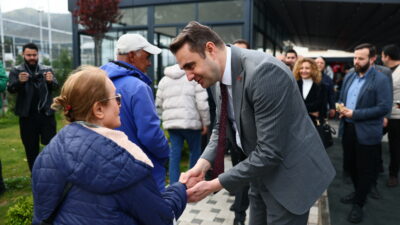 Çağatay Güç Balçova’da hükümete liyakat muhtırası verdi! Esnafın feryadını dinleyen
