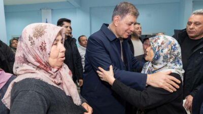 Cemil Tugay İzmir turunda Beydağ, Kiraz ve Bayındır'ı fethetti! İftardan