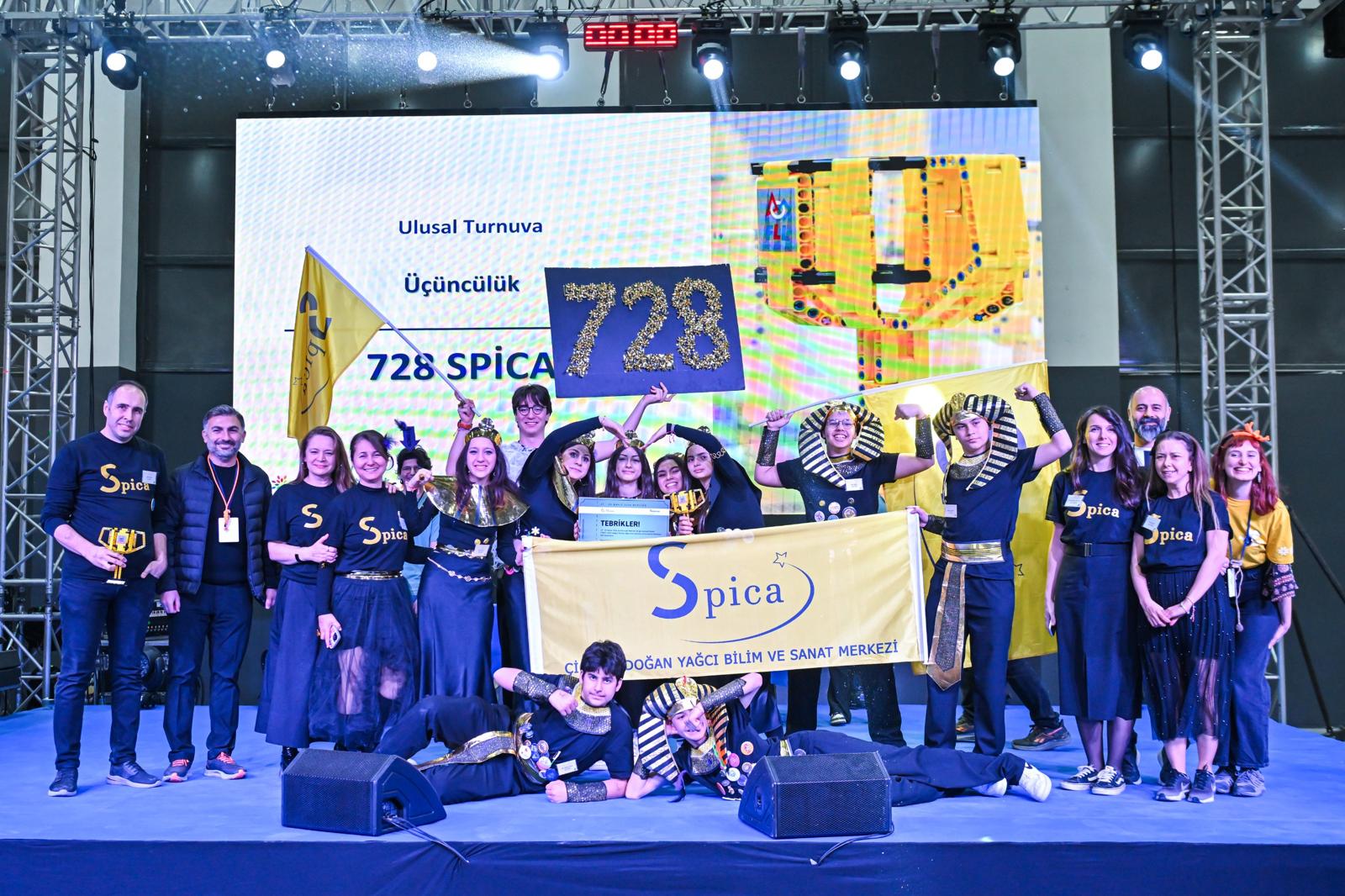 Fuar İzmir Bilim Kahramanlarının Dev Kapışmasına Sahne Oldu