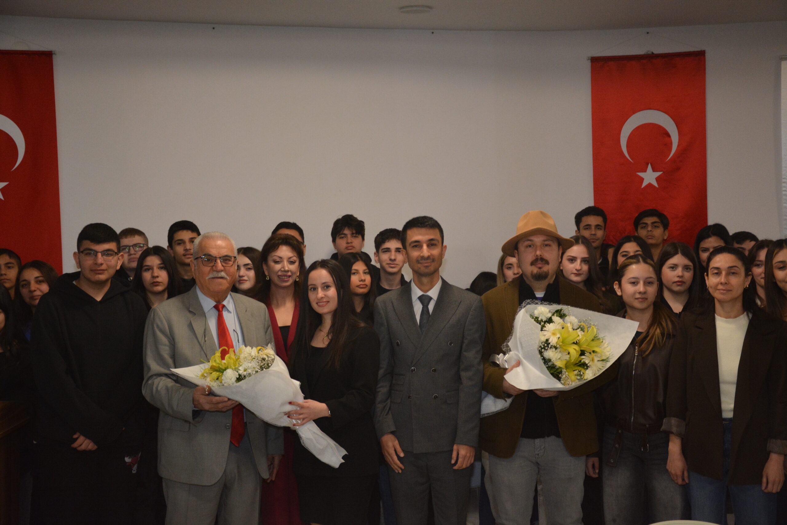 Genç Girişimciler Paneli Karabağlar'da yapıldı! Yeşilyurt Esnaf Odası Başkanı Gürol