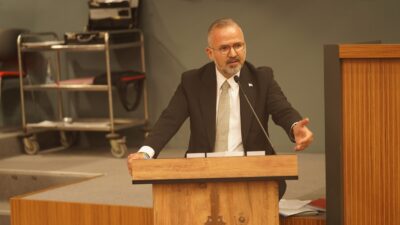 Ömer Eşki özür dileyecek mi? AK Partili Hakan Yıldız'dan Bornova'yı