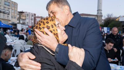 İzmir Büyükşehir bayram desteği ödemeleri başladı! 64 bin haneye nakdi