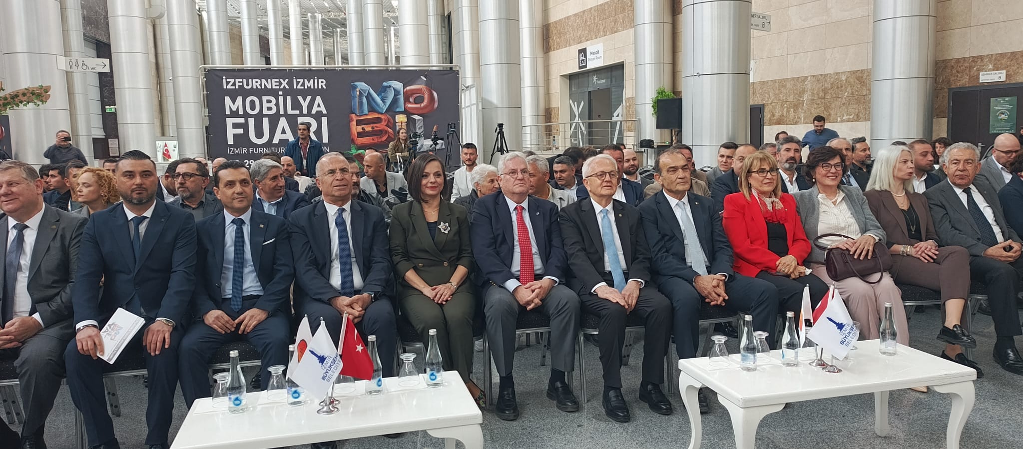 İzmir Mobilya Fuarı Açıldı