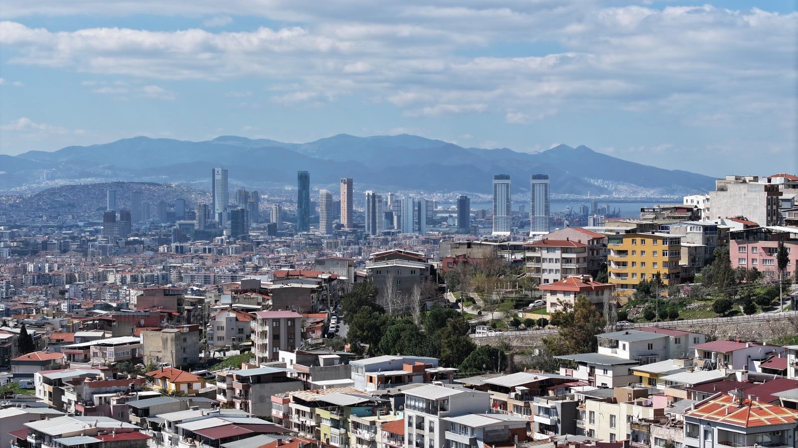 İzmir Afet Seferberliği Başlattı