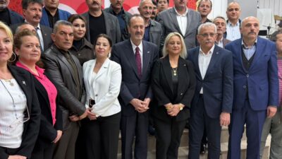 MHP Karşıyaka iftar sofrasında binlerce hemşehrisini ağırladı! Milletvekili Tamer Osmanağaoğlu'nun