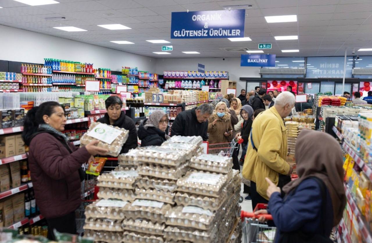 Market’in Balçova açıldı! Balçova Belediyesi'nden enflasyona karşı dev hamle. Uygun
