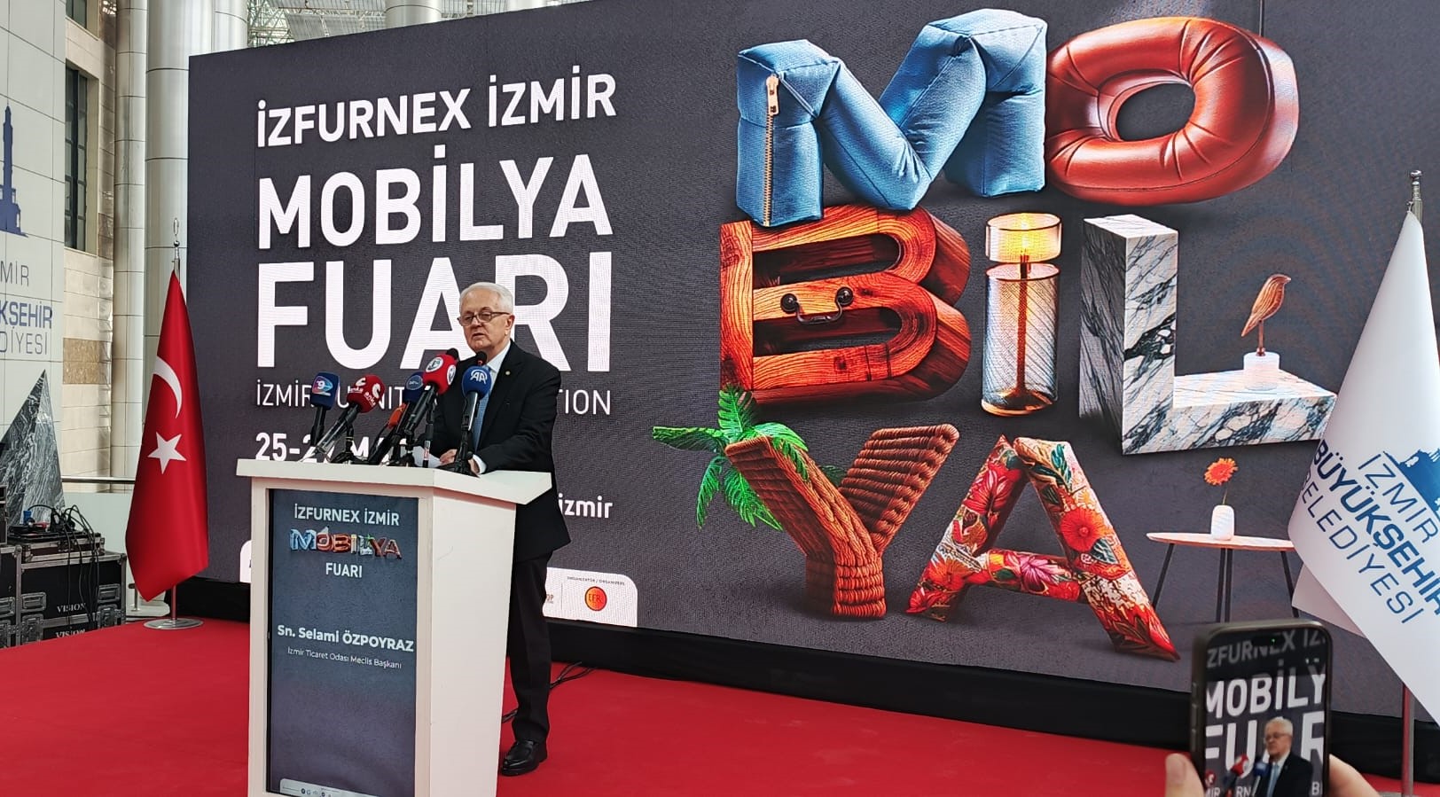 İzmir Mobilya Fuarı Açıldı
