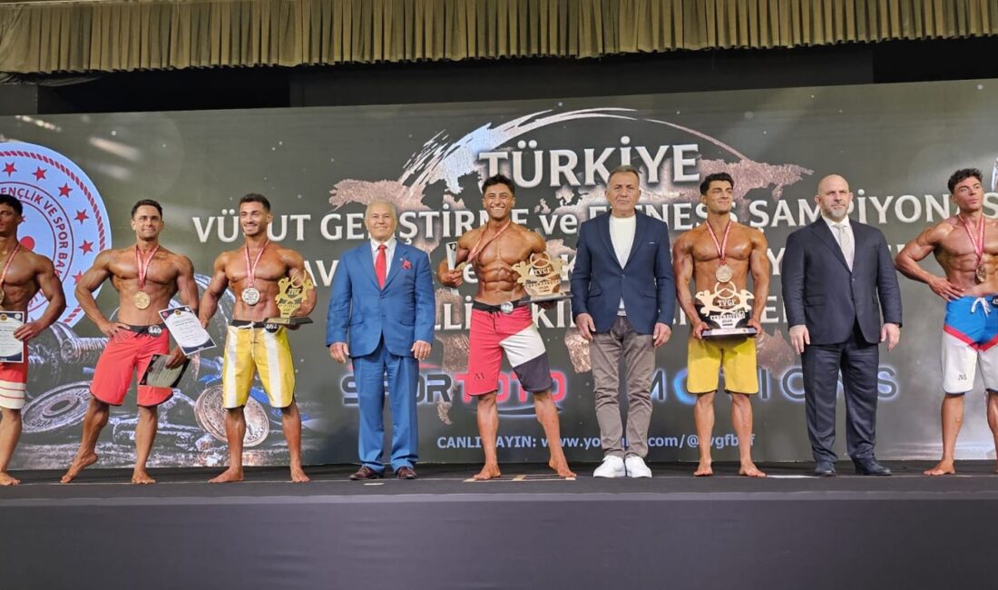 Vücut Geliştirme Şampiyonası İstanbul’da! Dev İsimler Bir Arada Vücut Geliştirme Şampiyonası İstanbul’da nefes kesti! Rafael Santonja ve efsane