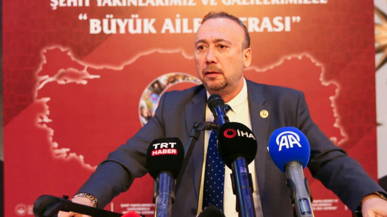 Özkan Yalım gözaltı kararı ile Uşak'ta rüşvet operasyonu başladı! Şoförüne